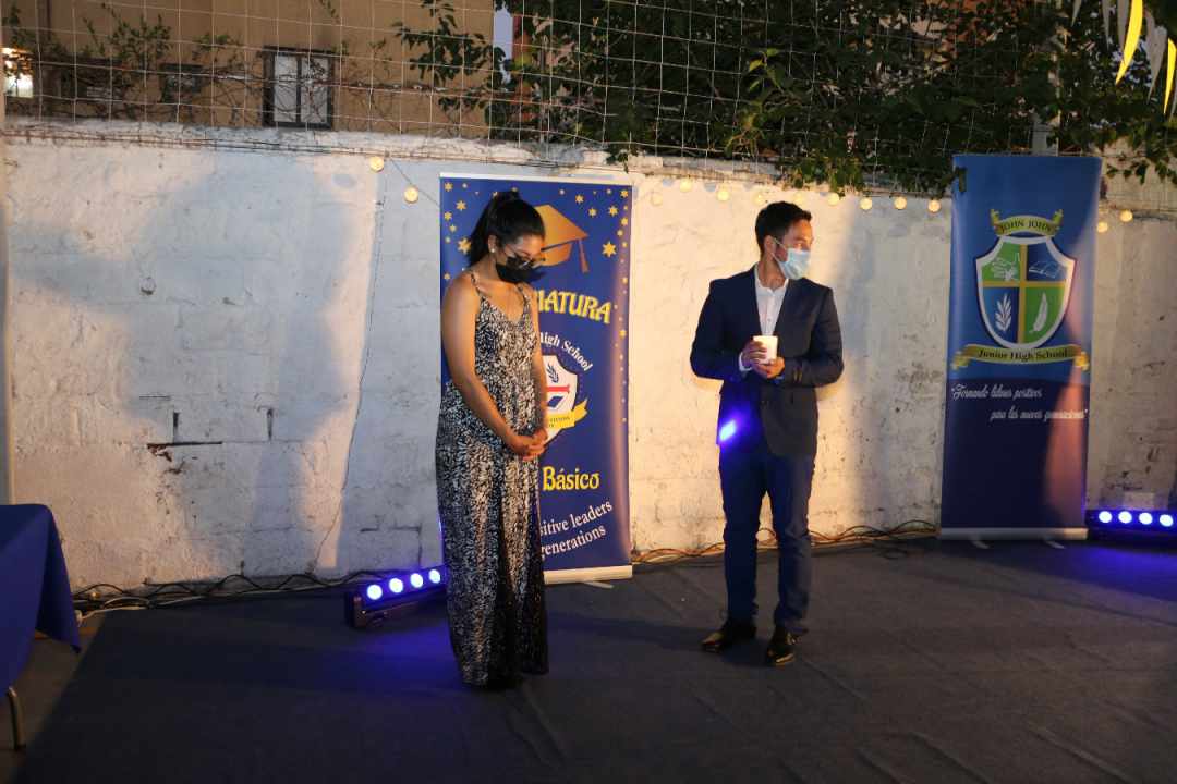 LICENCIATURA DE 8° BÁSICO 2021, la alegría de una nueva generación que da  paso a la Enseñanza Media - Colegio John John Ñuñoa, Providencia